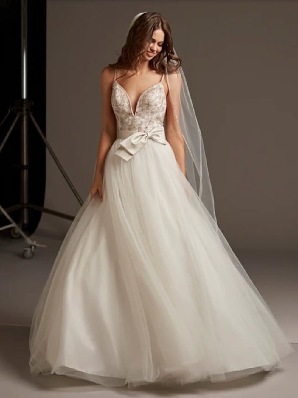 Pronovias Nashira  Ball Gown Wedding Dress  Size 12 Nwt